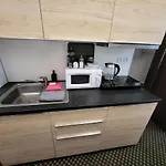 Excellent In Center 5 Min Walk From The Colonnade Apartamento KLV