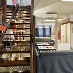 Excellent In Center 5 Min Walk From The Colonnade Apartamento