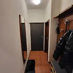 Excellent In Center 5 Min Walk From The Colonnade Apartamento