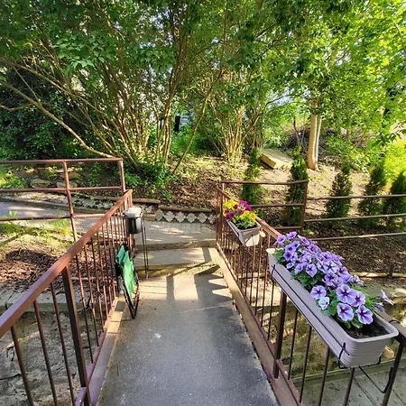 Apartment Excellent In Center 5 Min Walk From The Colonnade *
