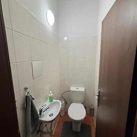 Apartment Excellent In Center 5 Min Walk From The Colonnade *