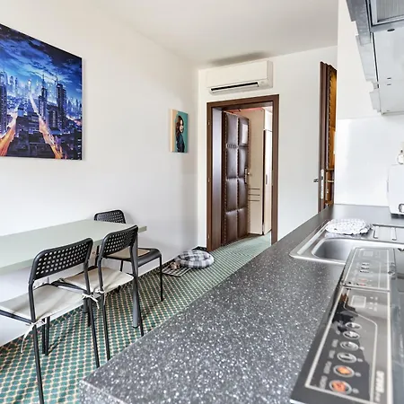아파트 Excellent In Center 5 Min Walk From The Colonnade *
