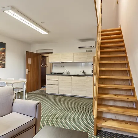 Excellent In Center 5 Min Walk From The Colonnade 카를로비바리